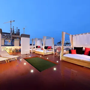 Apartahotel Castro Exclusive Residences Sagrada Familia, Barcelona